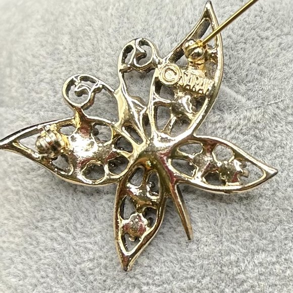 Sarah Coventry Vintage Butterfly Brooch - Picture 2 of 2